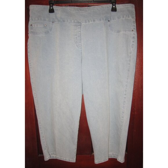 Ruby Rd. Woman Plus New 22W Stretch Denim Blue Jeans Capri Cropped Pull On Light - Picture 1 of 3